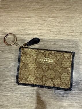 Coach Signature Canvas Brown Zip Card Case with Key Ring